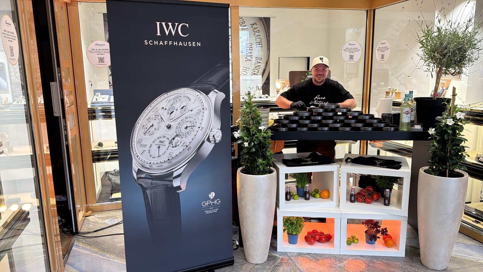 Catering-Stand von The Wolf of Streetfood beim IWC-Event bei Juwelier Rüschenbeck